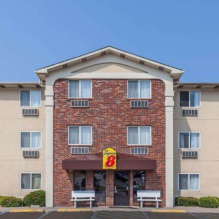 Super 8 By Wyndham Irving Dfw Airport/South Otel Dış mekan fotoğraf